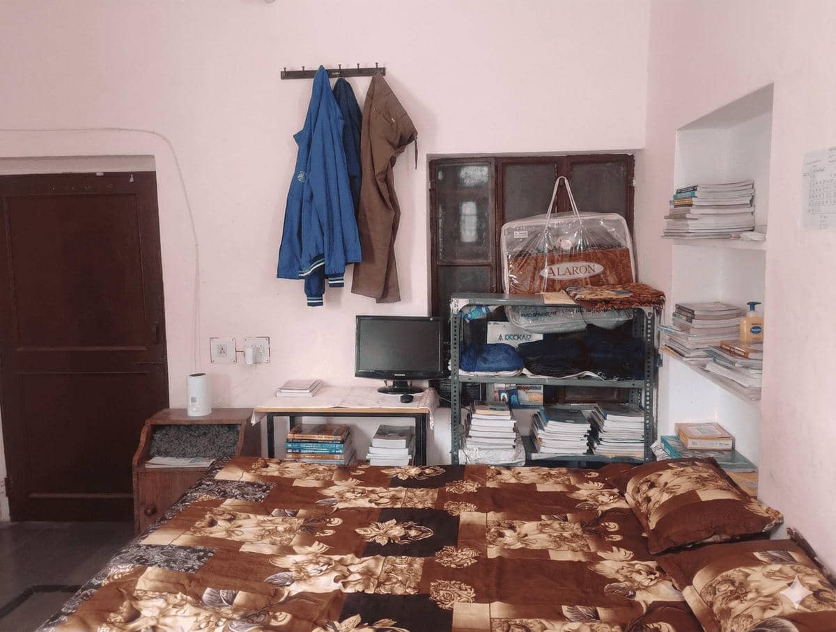 Dipanshu Boys Hostel  Near PW & Navjeevan Piprali Road Sikar
