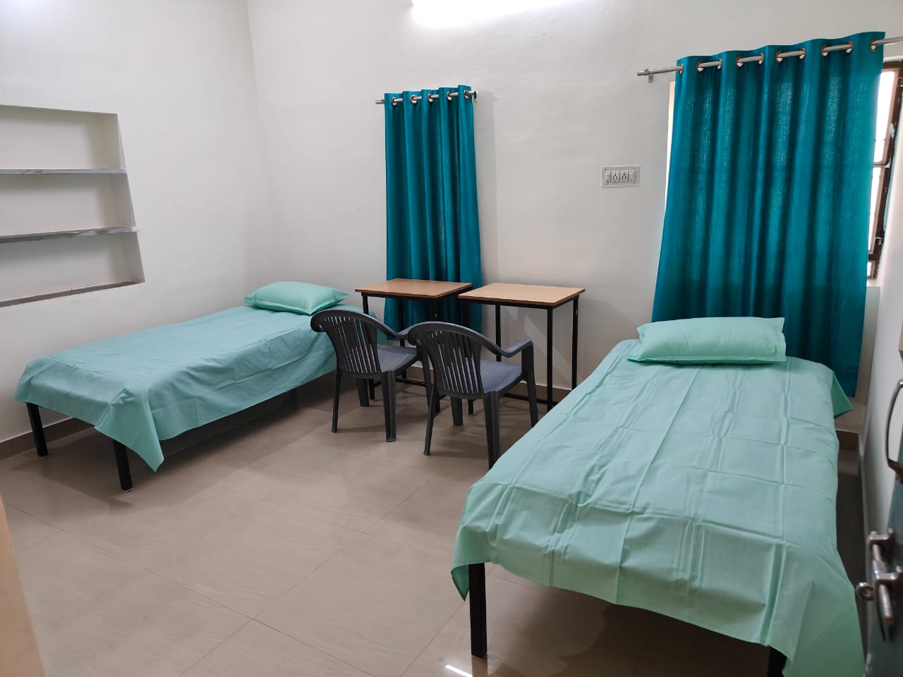 Mama Girls Hostel & pg in Piprali Road Sikar
