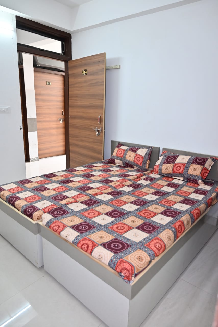 Shree Ambay Girls Hostel in Piprali Road Sikar